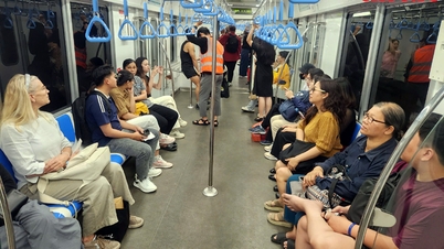 ホーチミン市は、旧正月休み期間中、住民にサービスを提供するため、地下鉄とバスの運行本数を増やした。