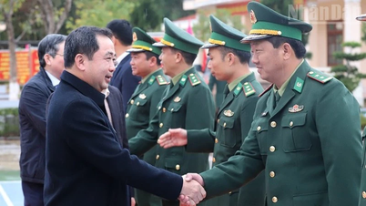 Le ministre de l'Agriculture et de l'Environnement, Tran Duc Thang, s'est rendu à Son La pour présenter ses vœux du Nouvel An.