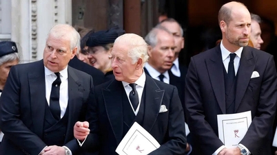 Voormalig prins Andrew 'dakloos' na drastische beslissing van koning Charles III.