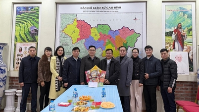 គណៈប្រតិភូអន្តរស្ថាប័នបានទៅសួរសុខទុក្ខ និងជូនពរឆ្នាំថ្មីដល់សហគមន៍កាតូលិក Cao Binh និងសហគមន៍កាតូលិក Thanh Son។