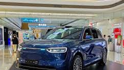 AITO Wenjie M6៖ រថយន្ត SUV អគ្គិសនីថ្មីរបស់ក្រុមហ៊ុន Huawei ត្រូវបានបង្ហាញជាមួយនឹងថ្ម Giant Whale និងភ្លើងសម្គាល់ឆ្លាតវៃ។