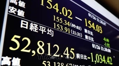 Acțiunile asiatice au crescut vertiginos, indicele Nikkei 225 atingând un nou record.