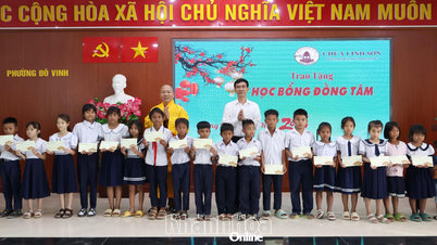 Le quartier de Do Vinh a collaboré à l'attribution de 200 bourses d'études à des étudiants issus de milieux défavorisés.