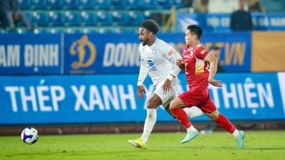 Xuan Son's goal was disallowed, causing Nam Dinh FC to drop points in the V-League.