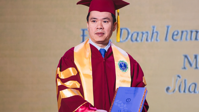 Un profesor vietnamita ha sido galardonado con la Orden de las Palmas Académicas de Francia.