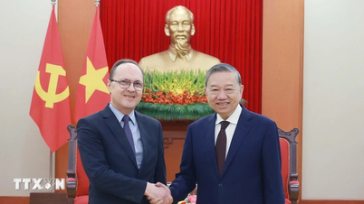 As relações russo-vietnamitas continuam a se fortalecer em diversas áreas.