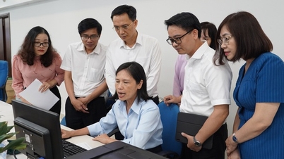 Develop a centralized administrative procedure information system, ensuring smooth operation from the central to local levels.
