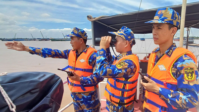 Gemi, Tet'in (Vietnam Ay Takvimi Yeni Yılı) tüm özelliklerini taşıyor.