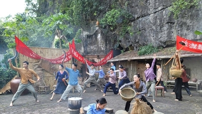 De film, die de Vietnamese danskunst viert, ging in première op de eerste dag van het Chinese Nieuwjaar.
