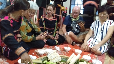 «ញ៉ាំអាហារនៅពិធីជប់លៀង» ជាមួយជនជាតិជ្រ៉ៃ។