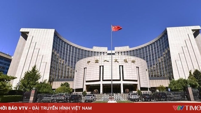 China satisface la demanda de efectivo durante el Año Nuevo Lunar.