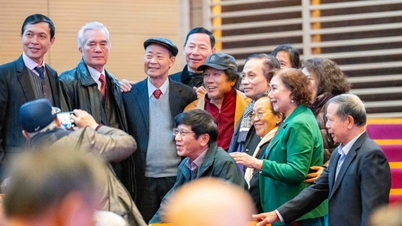 Generasi muda mempunyai keberanian dan keupayaan untuk menyumbang kepada penegasan peranan penting dan berterusan diplomasi Vietnam.