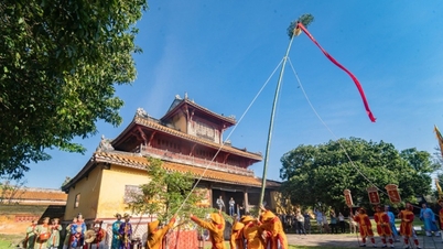 Año Nuevo Lunar 2026 (Año del Caballo): 7 experiencias culturales locales únicas desde Hue hasta Cao Bang