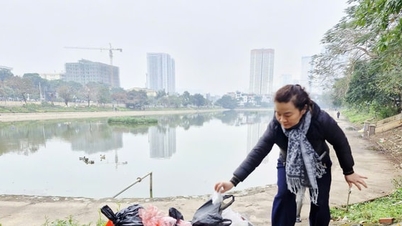 The 23rd day of the 12th lunar month ritual: Releasing fish in a civilized manner, keeping rivers and lakes clean and beautiful.