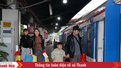 The Trade Union train departs, taking nearly 3,000 workers back to their hometowns for Tet (Lunar New Year).