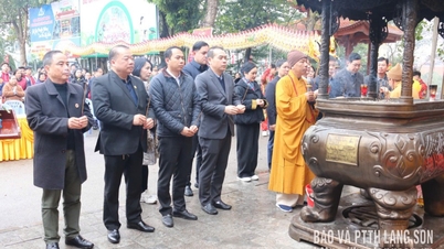 การปล่อยปลาคาร์พลงสู่แม่น้ำเป็นส่วนหนึ่งของโครงการ "การดำเนินงานด้านการอนุรักษ์สิ่งแวดล้อมในแม่น้ำกีคง"