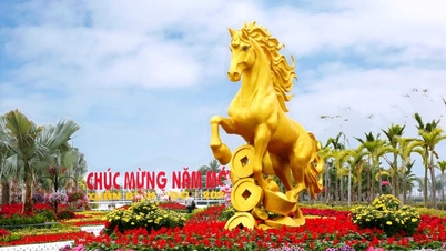 4 linh vật ngựa tại khu vực Trung tâm Chính trị - Hành chính thành phố Hải Phòng