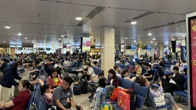 Vliegtickets, treinkaartjes en buskaartjes zijn na Tet (Vietnamees Nieuwjaar) extreem duur.
