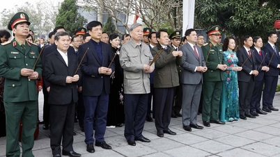 Der Generalsekretär brachte Weihrauch dar, um der ehemaligen Parteiführer in den Provinzen Bac Ninh und Hung Yen zu gedenken.