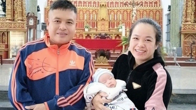 ຄວາມສຸກຂອງການມີລູກເປັນຄັ້ງທຳອິດຫຼັງຈາກ 8 ປີຂອງການເປັນຫມັນ.