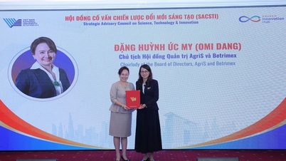 AgriS ordförande Dang Huynh Uc My går med i det rådgivande rådet för innovationsstrategi vid Vietnams nationaluniversitet i Ho Chi Minh-staden.