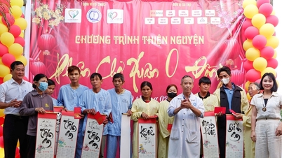 โรงพยาบาลทั่วไปกวางนามจัด "ตลาดฤดูใบไม้ผลิฟรี" สำหรับผู้ป่วย