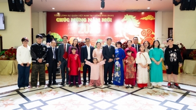 Vietnams generalkonsulat i Luang Prabang organiserte en diplomatisk mottakelse og Tet-feiring (månens nyttår) for det vietnamesiske samfunnet i 2026.