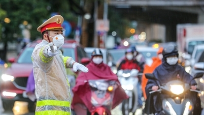 Hanoi opplevde lett regn i morges, mens fjellområdene i Nord-Vietnam opplever intens kulde.