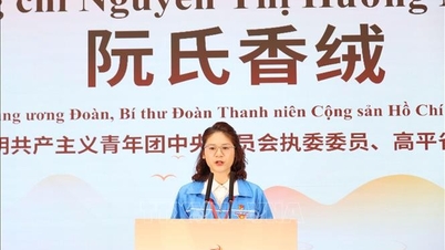 "Kızıl geni" miras almak: Vietnamlı ve Çinli gençler dostluk mirasını sürdürüyor.