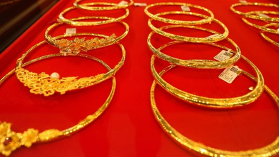 Harga emas pada 11 Februari: Jongkong emas SJC kekal pada 181 juta VND/auns.