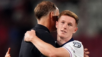 Man City slo MU og signerte Elliot Anderson.