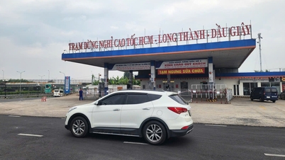 Dong Nai 'apela' a Ciudad Ho Chi Minh, Lam Dong proporciona combustible para vehículos que utilizan la autopista Ciudad Ho Chi Minh - Long Thanh.