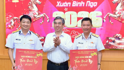 Ho Chi Minh City łączy siły w celu zbudowania silnej i wszechstronnej bazy wojskowej.