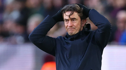 Tottenham heeft Thomas Frank na acht maanden ontslagen.