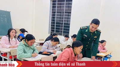 În acest sezon, Bản Ón are mai mult decât simple flori de cais...