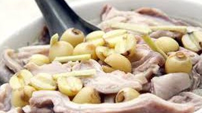 3 egyszerű és könnyen elkészíthető sertésgyomorleves recept Tetre (vietnami újév).
