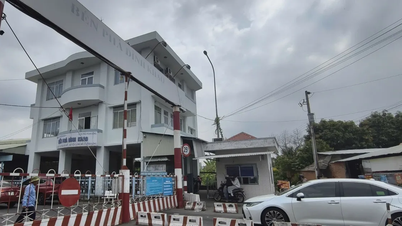 Terminal Feri Dinh Khao menambah feri seberat 200 tan bagi memastikan perkhidmatan yang lancar semasa cuti Tet.