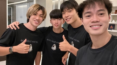 Die Spieler der vietnamesischen Nationalmannschaft feiern Tet (das vietnamesische Neujahrsfest) und setzen sich neue Ziele für 2023.