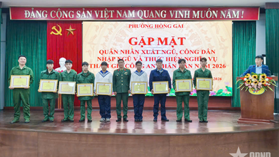 Meeting with demobilized soldiers and citizens enlisting in the military in 2026.