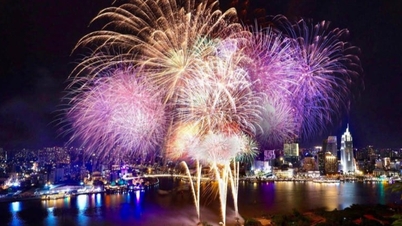 Locais com espetáculos de fogos de artifício em todo o país na véspera de Ano Novo (Ano do Cavalo).