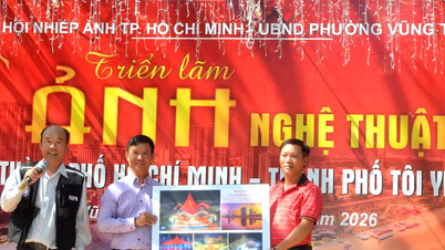 Vung Tau-distriktet: Utställning med 120 konstnärliga fotografier.