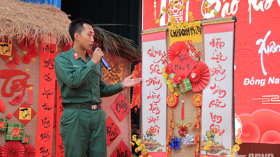 กองพลที่ 302 (ภาคทหารที่ 7) จัดการประกวด "หนังสือพิมพ์ติดผนังและบทกวี" ประจำฤดูใบไม้ผลิปีม้า (2016)