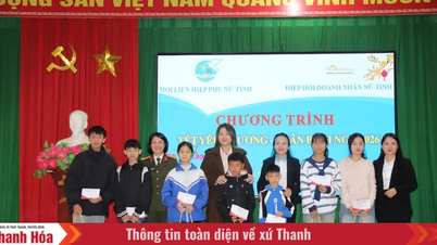 Hội LHPN tỉnh và các đơn vị đồng hành tặng quà Tết cho hội viên, trẻ mồ côi khó khăn
