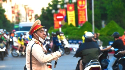 Cảnh sát giao thông triển khai hỗ trợ người dân về quê đón Tết