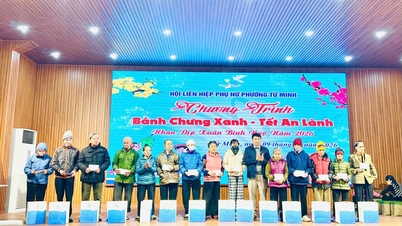 Unissons nos efforts pour préparer des banh chung (gâteaux de riz vietnamiens traditionnels) et répandons la joie du printemps.