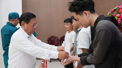 Military recruitment season in a ward with 250,000 residents.