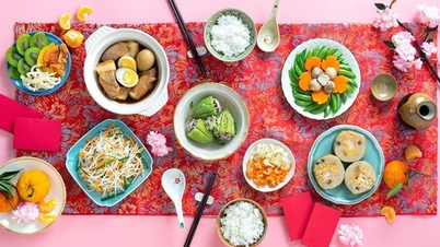 5 consejos para ayudarte a disfrutar de la comida a tu antojo durante el Tet sin preocuparte por enfermarte.