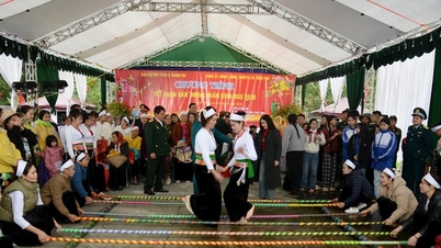 Tết memperkuat ikatan antara militer dan rakyat.