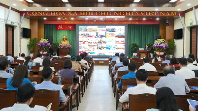 Ho Chi Minh City equips people with election campaigning skills.