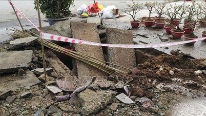 Hai Phong: Drainage system explodes, suspected due to gas buildup.